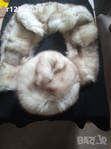 Продавам комплект дамска шапка и яка, снимка 3 - Шапки - 30873330