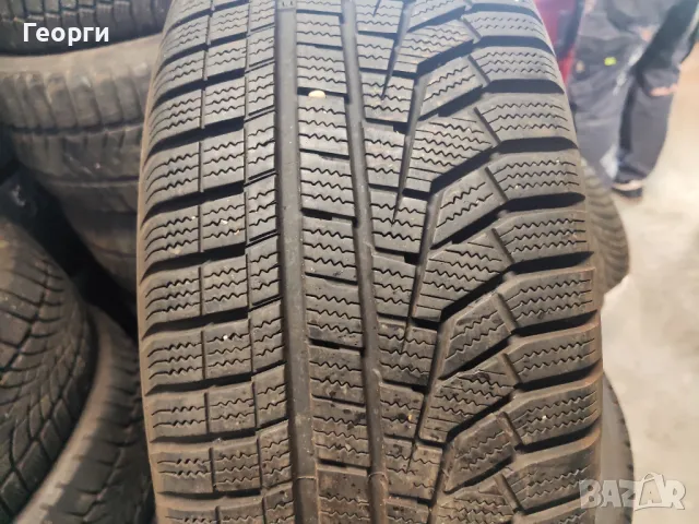 2бр.зимни гуми 215/55/17 Hankook, снимка 1 - Гуми и джанти - 48039893