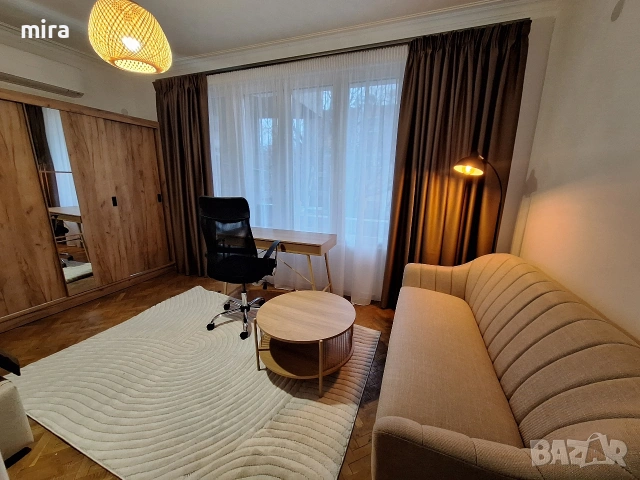 Обзаведена стая с тераса в Центъра до метростанция Театрална и парк Заимов, снимка 2 - Стаи под наем - 53611017