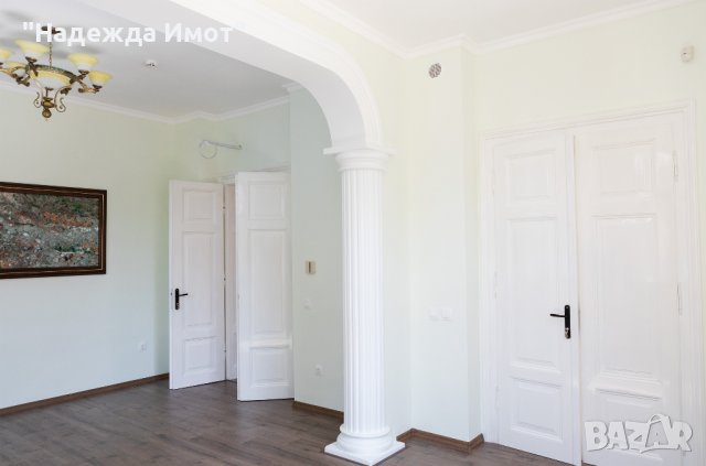 КЪЩА В ИДЕАЛЕН ЦЕНТЪР ГР.ВАРНА, снимка 16 - Къщи - 42599024