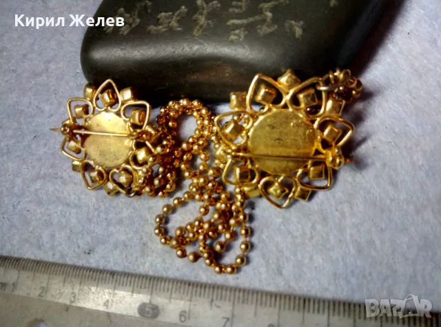 ЕФЕКТНА ПОЗЛАТЕНА ВИНТИДЖ АРТ СТИЛ ДВОЙНА БРОШКА с ВЕРИЖКИ РЯДЪК МОДЕЛ с ИСКРЯЩИ КРИСТАЛИ 75511, снимка 5 - Други - 48734396