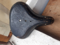 Стара кожена седалка за колело велосипед, снимка 2