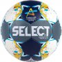 Хандбална топка SELECT Ultimate Replica №0 одобрена от EHF (Европейската хандбална федерация). Под