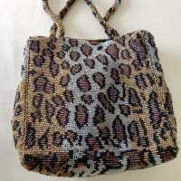 стара дамска чанта от стъклени мъниста леопард, снимка 2 - Антикварни и старинни предмети - 41710335