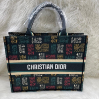 DIOR дамска чанта, снимка 7 - Чанти - 35228879