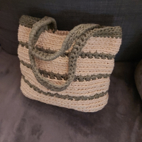 Нова плетена чанта, снимка 5 - Чанти - 44535420