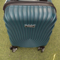 Стилен куфар с колелца за ръчен багаж с твърдо покритие 40/30/20см, снимка 10 - Куфари - 44776931