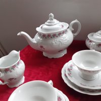 Разкошен порцеланов сервиз за чай -Полша- пълен комплект, снимка 4 - Антикварни и старинни предмети - 35882439