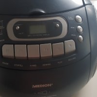 Радиокасетофон с компакт диск Medion, снимка 4 - Аудиосистеми - 41449454