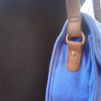Малка дамска чанта, снимка 3 - Чанти - 36208024