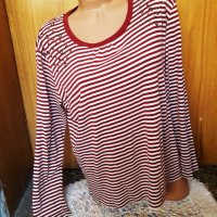 Червено-бяла блуза райе с декорация кабси на рамената 2ХЛ, снимка 1 - Блузи с дълъг ръкав и пуловери - 34617022