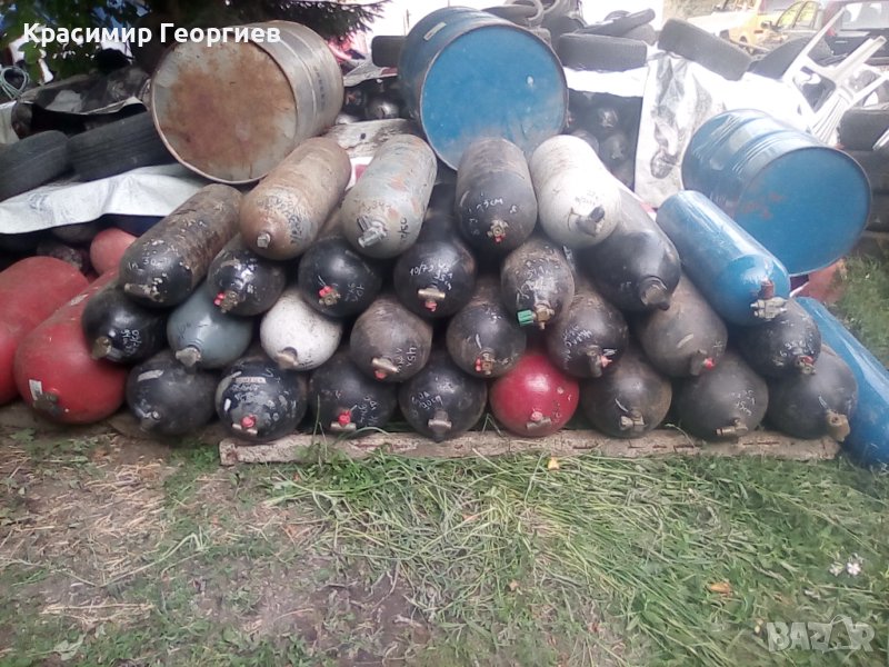 1,70 лева за литър 20,24,28,30,34,37,40,45,50,52,55,60,63 литра 130 броя бутилки Метан, снимка 1