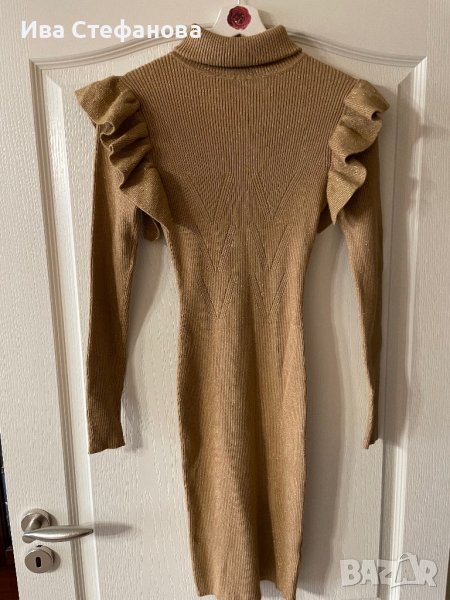 Нова елегантна миди midi спортно елегантна ежедневна ластична бежова рокля рипс тип поло яка , снимка 1