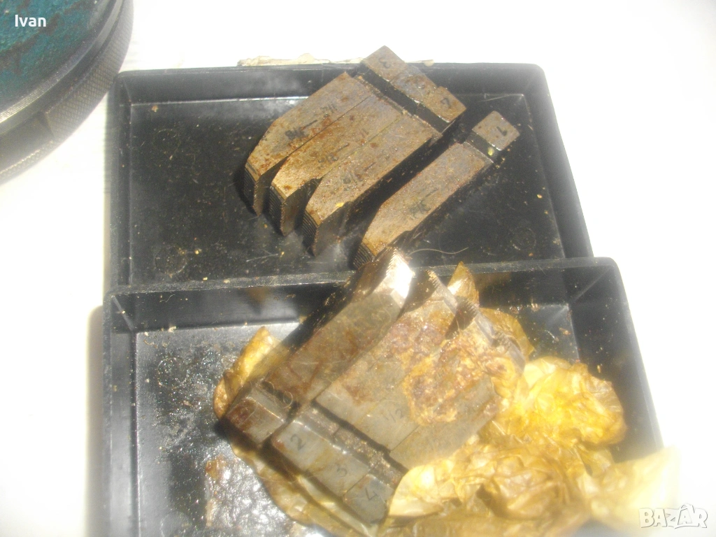 Нови Резбонарезни ножове за унгарска винторезка плашка за резби на тръби до 1" цол оригинални Соц , снимка 1