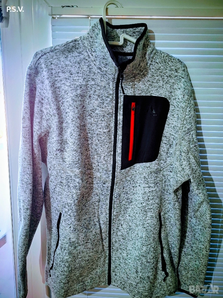 2бр 3-2хл мъжки нови жилетки, снимка 1