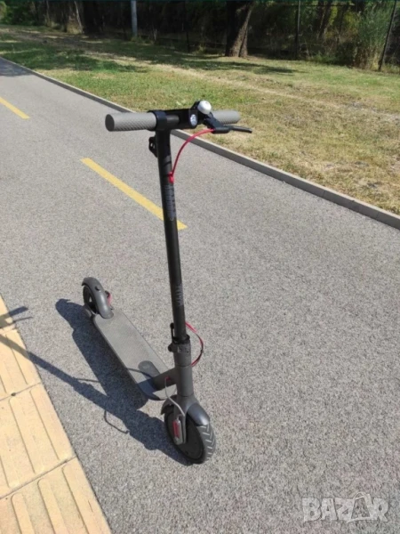Електрическа тротинетка Xiaomi m365, снимка 1