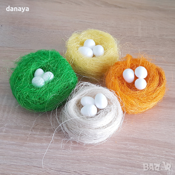 822 Великденско гнездо с яйца тревичка за декорация украса за панер, снимка 1