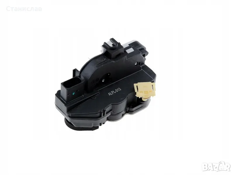 Opel Astra J Брава за предна дясна врата , снимка 1