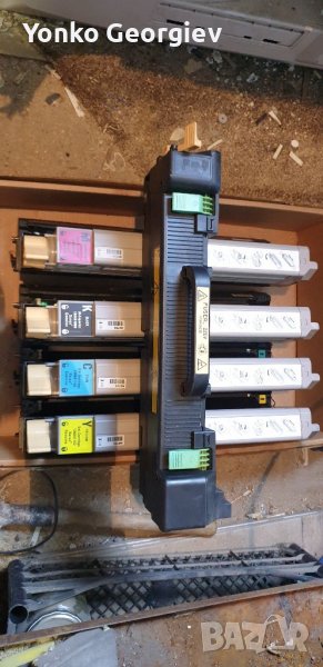 Лазерен цветен принтер "Xerox phaser 7400dn" , снимка 1