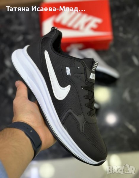 Мъжки непромукаеми маратонки Nike , снимка 1