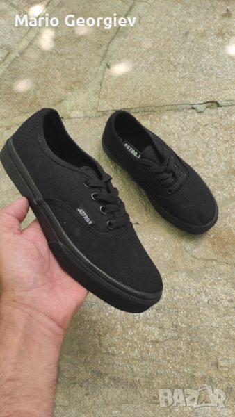 черни гуменки с черна подметка, снимка 1