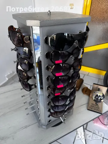 Стойка за очила