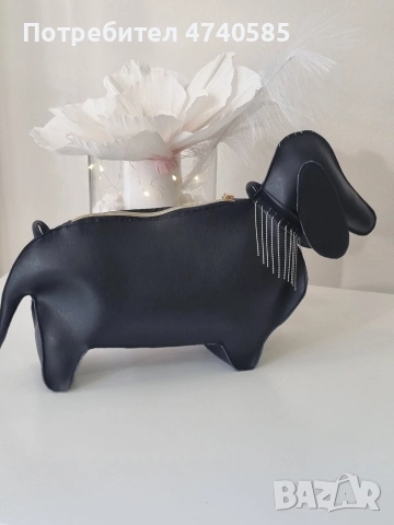 Дамска чанта с формата на куче, снимка 2 - Чанти - 53655157