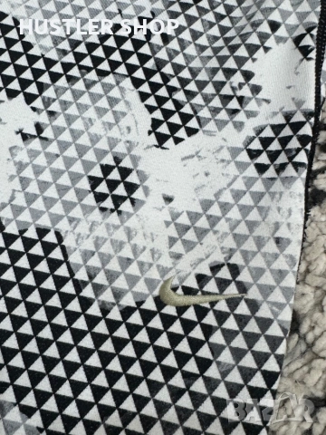 Дамски клин NIKE DRI-FIT. Размер М, снимка 3 - Спортни екипи - 53067927