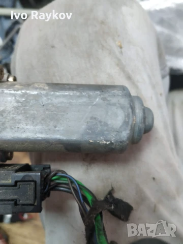 Моторче , задeн вратa , дясна, MERCEDES-BENZ E (W211) A2118202442, снимка 7 - Части - 51208150