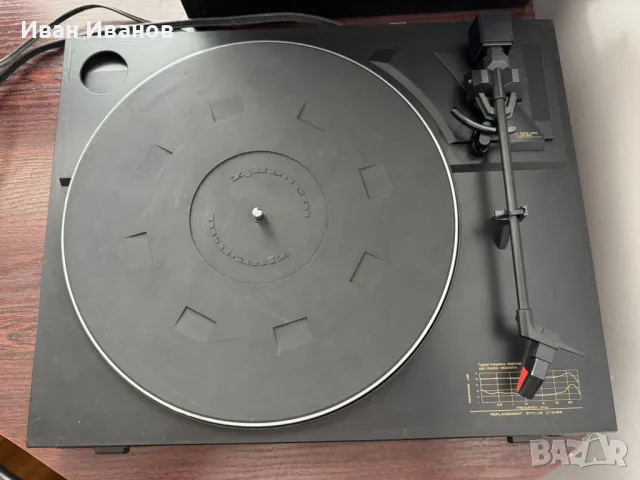 Японски грамофон Marantz TT185  			