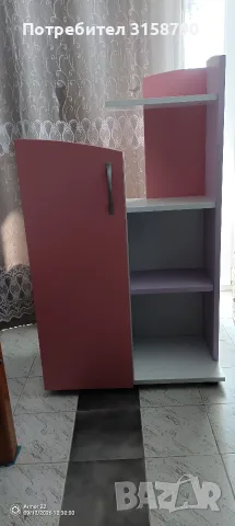 Ученическо шкафче, ново,30 €.