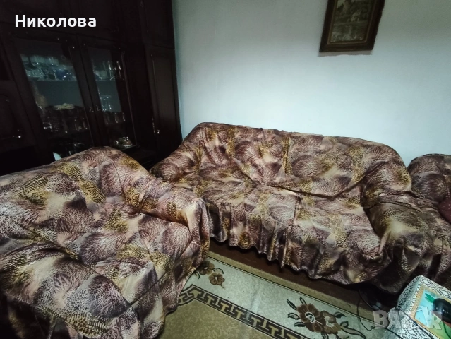 Холова гарнитура – разтегателен диван + 2 фотьойла + покривала, снимка 2 - Дивани и мека мебел - 53685242