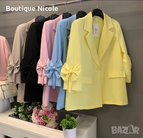 Елегантни дамски сака с красиви панделки  