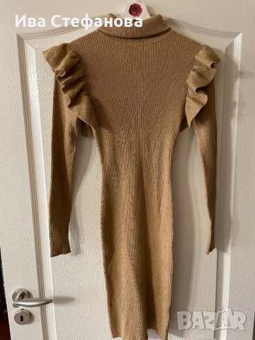 Нова елегантна миди midi спортно елегантна ежедневна ластична бежова рокля рипс тип поло яка 