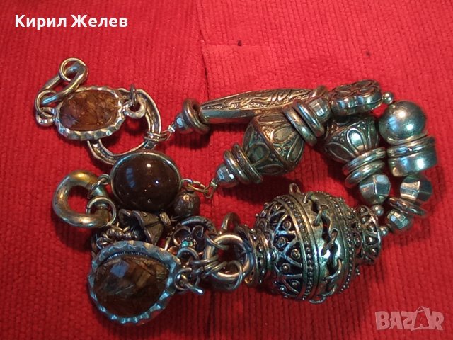 ОРНАМЕНТИРАНО ПОСРЕБРЕНО МЕДНО ЕТНОГРАФСКО УКРАШЕНИЕ с ТОПЕН КЕХЛИБАР и РАЗНОЦВЕТНО КРИСТАЛЧЕ 34658