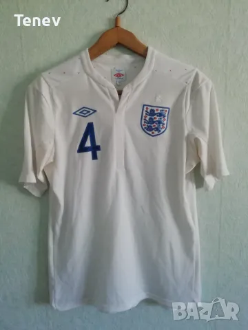 England #4 Gerrard Umbro 2011 оригинална тениска фланелка Англия Джерард размер М, снимка 2 - Тениски - 49065883