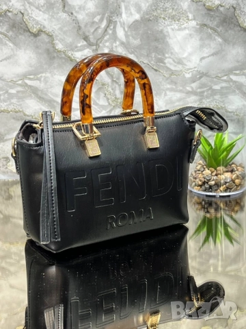 чанти FENDİ 18x13CM , снимка 6 - Чанти - 52106907