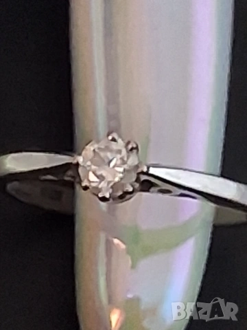 Продавам златен пръстен с брилянт, снимка 8 - Пръстени - 53692343