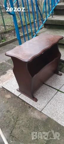 Поставка за вестници с плот, снимка 2 - Маси - 51037846