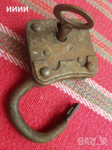 Кован руски катинар кофар , снимка 2 - Антикварни и старинни предмети - 53390697