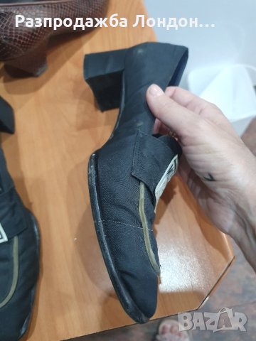 Обувки Moschino. р36,5 , снимка 4 - Дамски ежедневни обувки - 42356051