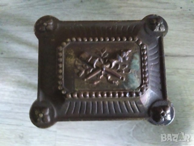 стара метална кутия за бижута арт деко, снимка 2 - Други ценни предмети - 40534836