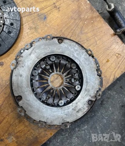 Mazda 6 2007г 2.0d 121кс 6скорости ръчка Притискател и диск съединител, снимка 2 - Части - 40702480