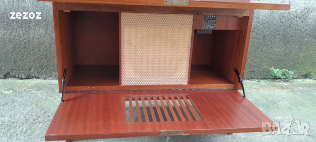 Бар с радио винтидж-DUX, снимка 8 - Шкафове - 50512579