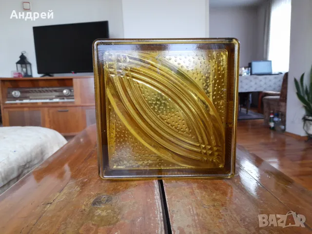 Стара стъклена тухла #2, снимка 2 - Други ценни предмети - 47719277