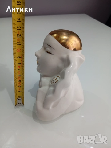 Стара порцеланова фигура , снимка 2 - Статуетки - 52480555