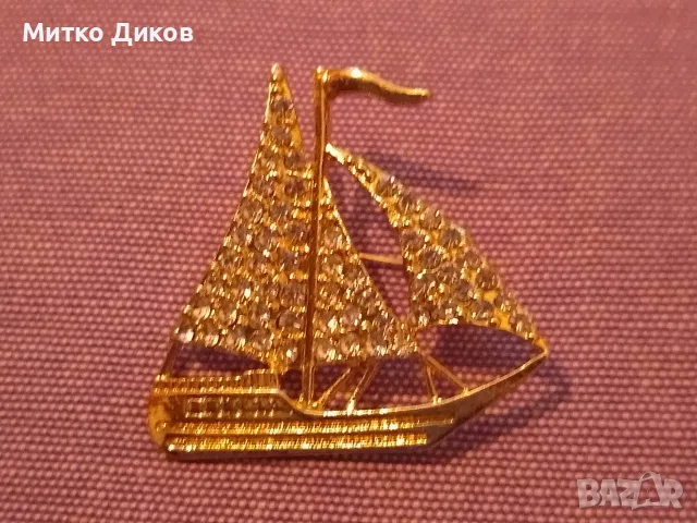 Брошки фризьорска гребен ножица нова ,жаба с камъчета,кораб с камъчета, снимка 8 - Фризьорски принадлежности - 56033386