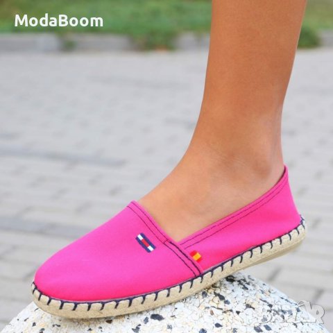 Стилни дамски равни обувки , снимка 2 - Дамски ежедневни обувки - 41989093