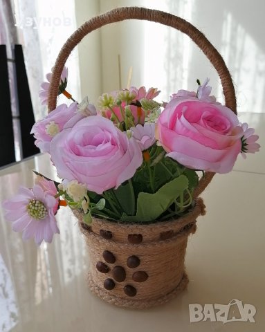Кошничка с цветя - ръчна изработка - прекрасен подарък за Вашия празник, снимка 3 - Декорация за дома - 35791521