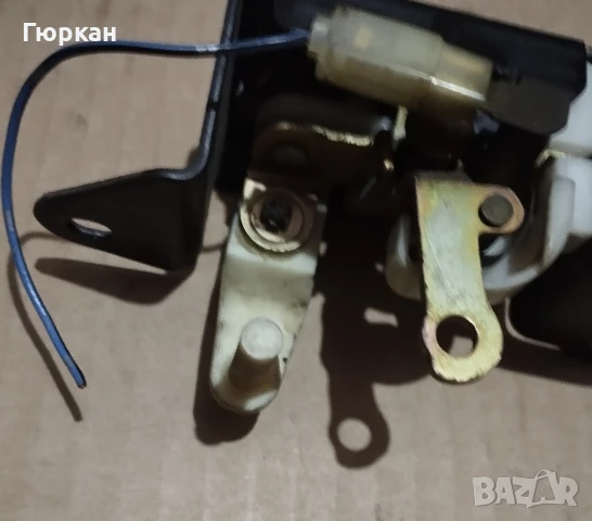 Honda CR-V Заключване на Задното Стъкло на Багажника, снимка 8 - Части - 44355263